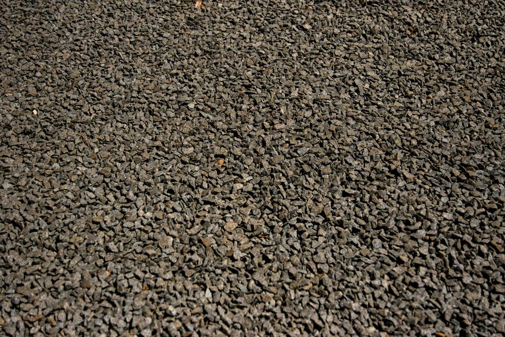 Jak zrobić podjazd do garażu – kluczowe zasady i materiały